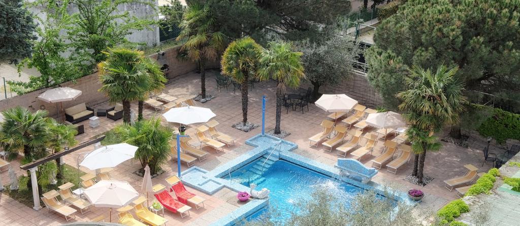 Hotel Terme Eden Abano Terme Exterior photo